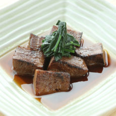 Simmered Beef Tongue 和风汁煮牛舌 Simmered Beef Tongue 和风汁煮牛舌