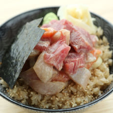 KAISEN DON 海鮮丼 Assorted Raw Fish with Sesame Dressing on rice
日本芝麻酱伴什錦刺身饭
